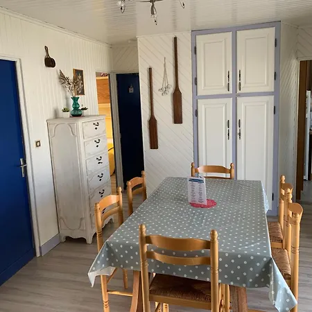 Confortable A 400 M De La Avec 3 Et Terrasse - 6 Couchages - Fr-1-784-8 Gruissan